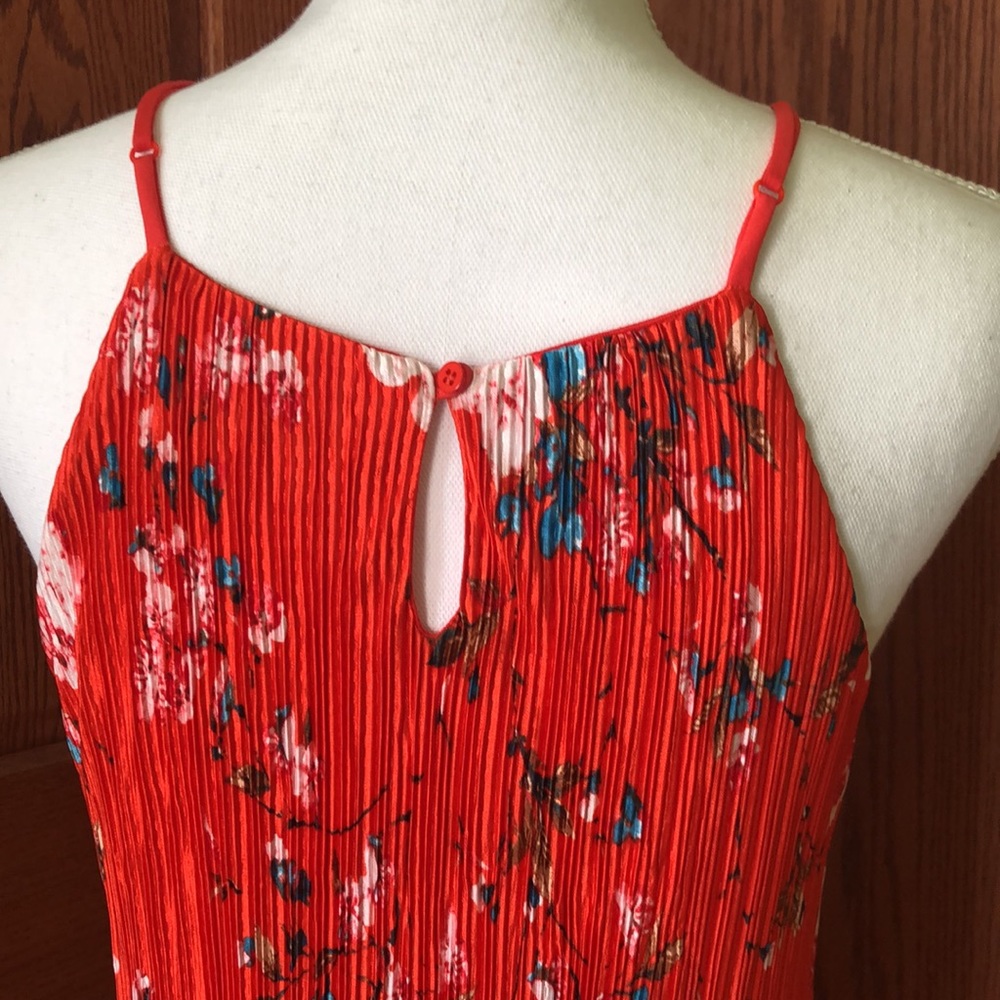 Collective Concepts Pleated Dress - Picture 13 of 16
